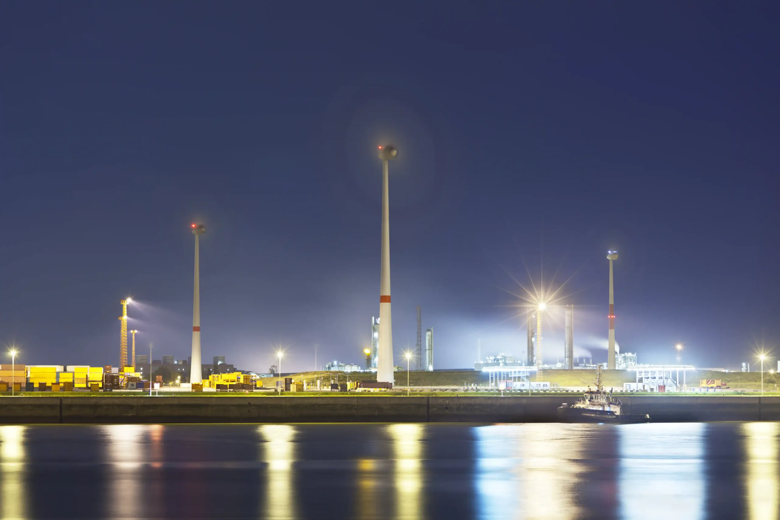 Installatie terreinverlichting in de haven