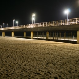 marina-di-pietrasanta-dock-PSGBN8D-min Verlichting op een steiger